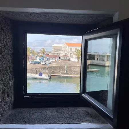 Casa Do Porto Feriehus Madalena (Azores)